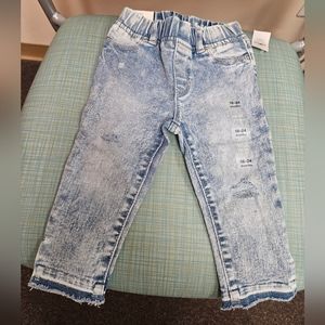 Brand new BabyGAP ankle jeggings (18-24 mos)